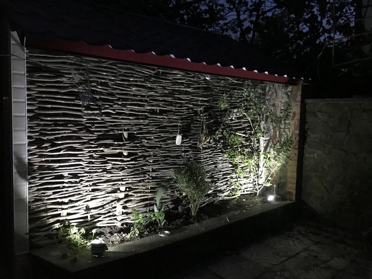 Green House In Μπατούμι Εξωτερικό φωτογραφία